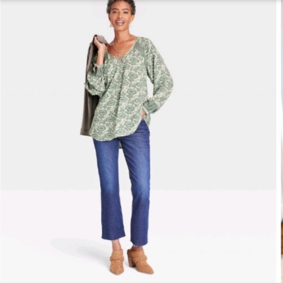 Women's Long Sleeve V-Neck
Tunic Top - Knox Rose - Picture 3 of 7